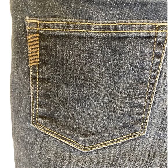 Paige Canyon Shorts Women's Bermuda Mid-Rise Medium Washed Denim Blue Size 27 - Picture 7 of 13